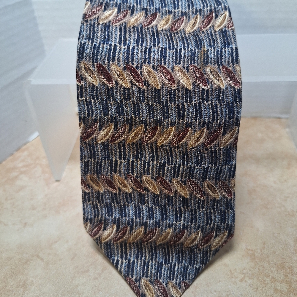 Villa Bugatti Men's Silk Necktie Gray Brown Maroon Print 58x4